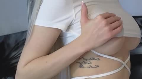 Julia online show from 03.04.25