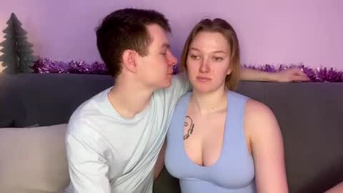 Julie and Thomas online show from 12.21.25