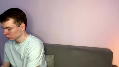 Julie and Thomas online show from 04.04.26