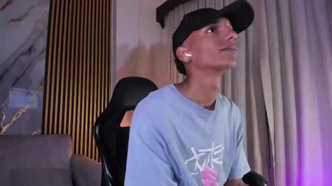 Julien online show from 03.03.26