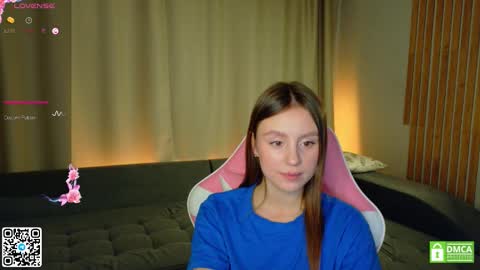 julieqt online show from 11.24.25