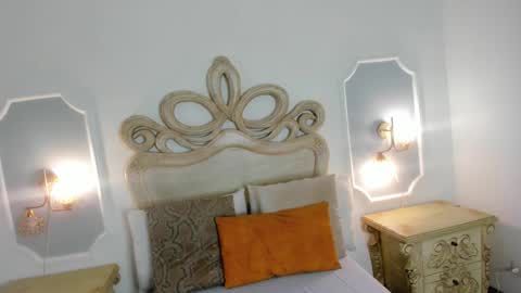 Snapshot of julieta_91 chatting on 02.27.26 julieta_91 online show from 02.27.26