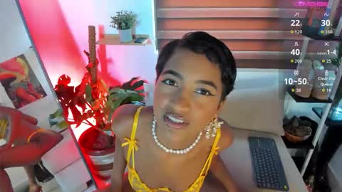 Juli online show from 11.24.25