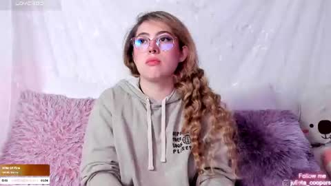Snapshot of julieta_cooper20 chatting on 07.16.26 Juli online show from 07.16.26