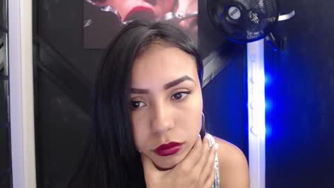 Snapshot of julieta_fn chatting on 03.03.25 julieta_fn online show from 03.03.25
