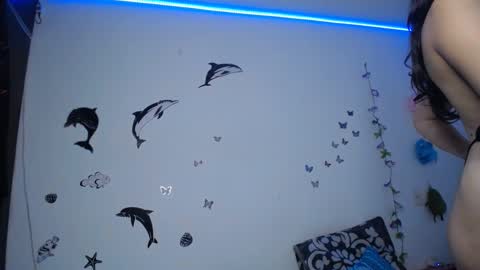 Snapshot of julieta_hass chatting on 09.24.25 Julieta  Hass online show from 09.24.25