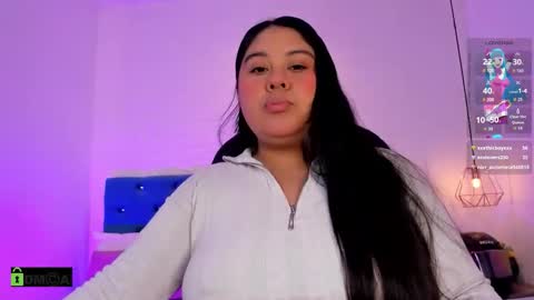 Julieta Mille online show from 12.03.25