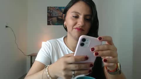 Snapshot of julieta_r0ssi chatting on 12.16.25 Julieta r0ssi online show from 12.16.25