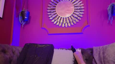 Snapshot of julieta_russell chatting on 01.17.26 Julieta online show from 01.17.26