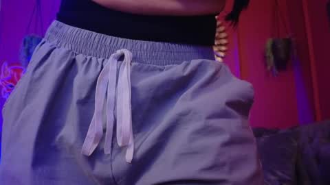 Snapshot of julieta_russell chatting on 02.07.26 Julieta online show from 02.07.26