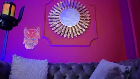 Snapshot of julieta_russell chatting on 02.18.26 Julieta online show from 02.18.26