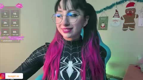 Snapshot of julieta_shelby chatting on 12.03.25 Julieta Independent model online show from 12.03.25