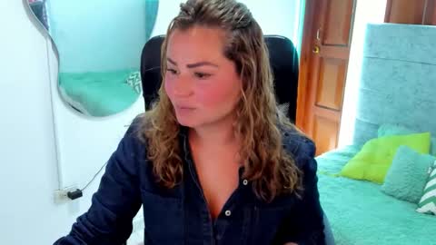 julieta_star69 online show from 10.04.25