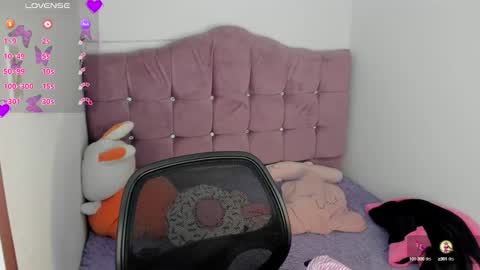julieta_star69 online show from 10.17.25