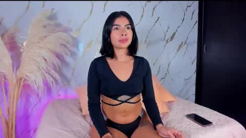 Snapshot of julietagames69 chatting on 11.24.25 Julieth Gomez online show from 11.24.25