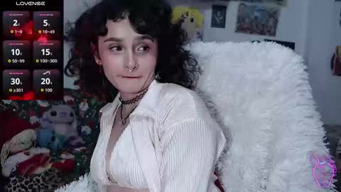 Snapshot of julietajaguar chatting on 12.20.25 Julieta Jaguar online show from 12.20.25