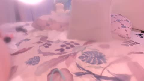 Julieta Vargas online show from 01.04.25