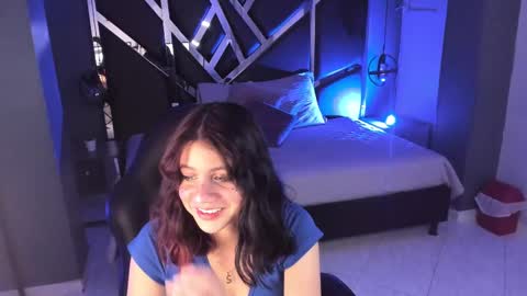 Snapshot of julieth_brown_ chatting on 10.04.25 Julieth  online show from 10.04.25