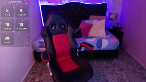 Julieth  online show from 11.15.25