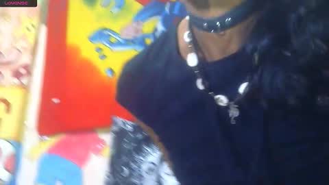 Julieth Wolf online show from 12.05.25