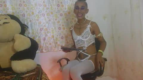 Julieth Wolf online show from 02.13.26