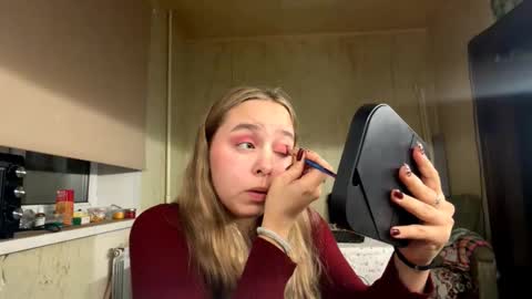 Mia online show from 10.26.25