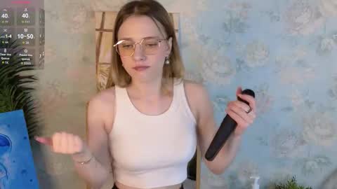 Mia online show from 02.05.26