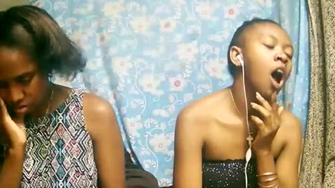 Snapshot of juliette9794 chatting on 09.29.25 juliette9794 online show from 09.29.25