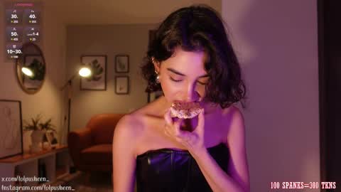 Snapshot of juliette_dee chatting on 02.21.25 Juliette Dee online show from 02.21.25