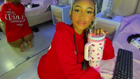 julitpink online show from 02.13.26