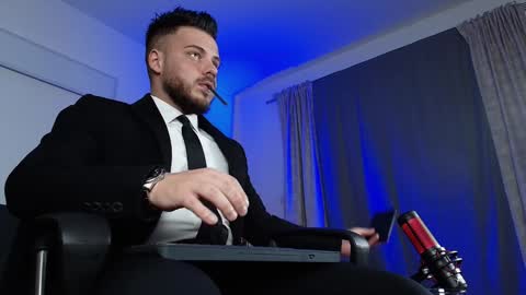 Snapshot of juliusmasters chatting on 01.27.25 JULiUS online show from 01.27.25