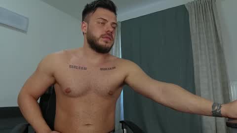 Snapshot of juliusmasters chatting on 02.14.25 JULiUS online show from 02.14.25