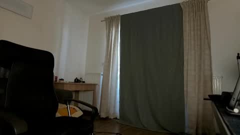 Snapshot of juliusmasters chatting on 02.24.25 JULiUS online show from 02.24.25