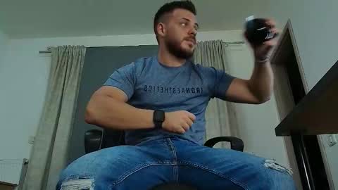 Snapshot of juliusmasters chatting on 09.30.25 JULiUS online show from 09.30.25