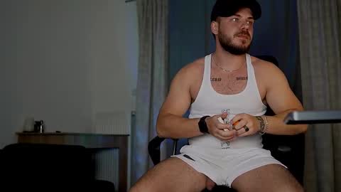 Snapshot of juliusmasters chatting on 10.22.25 JULiUS online show from 10.22.25