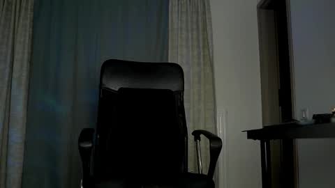 Snapshot of juliusmasters chatting on 10.23.25 JULiUS online show from 10.23.25