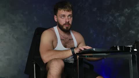 Snapshot of juliusmasters chatting on 11.21.25 JULiUS online show from 11.21.25