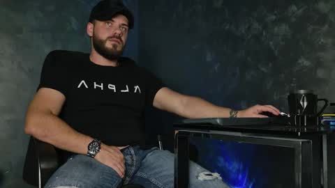 Snapshot of juliusmasters chatting on 11.22.25 JULiUS online show from 11.22.25