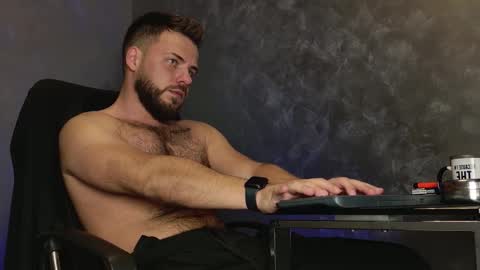 Snapshot of juliusmasters chatting on 12.04.25 JULiUS online show from 12.04.25