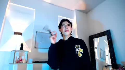 jullian online show from 06.25.26