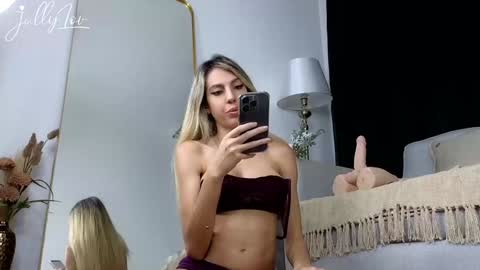 Jully Lov  online show from 12.02.24