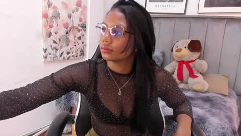 julsgomezz online show from 04.06.26