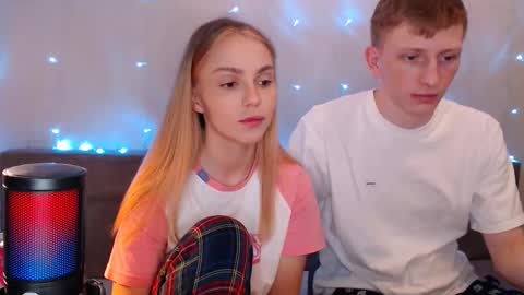Snapshot of julsweet chatting on 09.15.25 sweet online show from 09.15.25