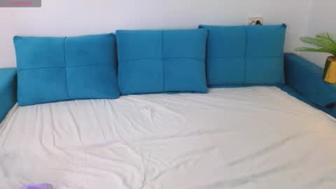 july_kane online show from 10.22.25