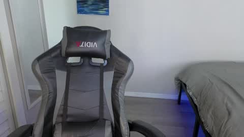 julyclb online show from 03.12.26