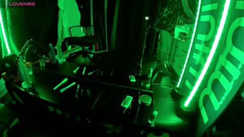 Julie online show from 10.19.25