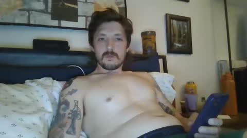 Snapshot of junglemanpat chatting on 04.01.26 junglemanpat online show from 04.01.26