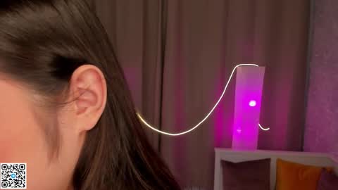 Bella online show from 11.22.25