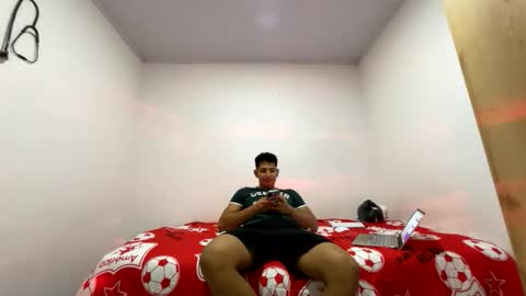 junior_osorio_2 online show from 01.19.26