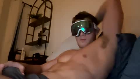 Snapshot of juniormadison69 chatting on 02.24.25 Junior Madison online show from 02.24.25